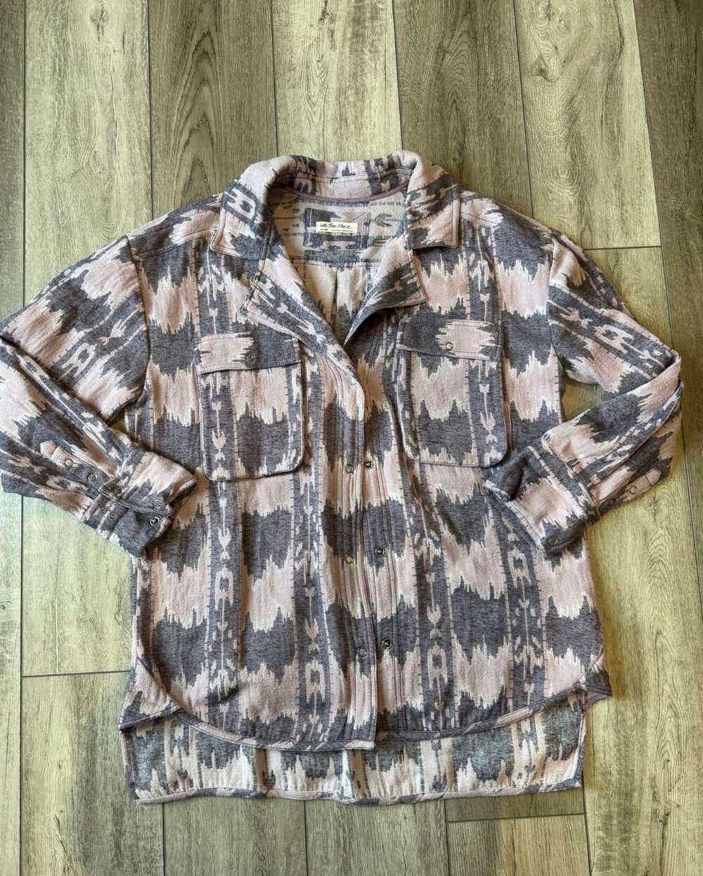 We The Free Izzie Cargo Jacquard Shacket Size Medium Purple Gray